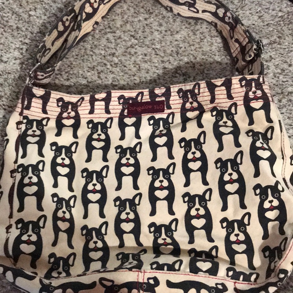 Bungalow 360 puppy bag